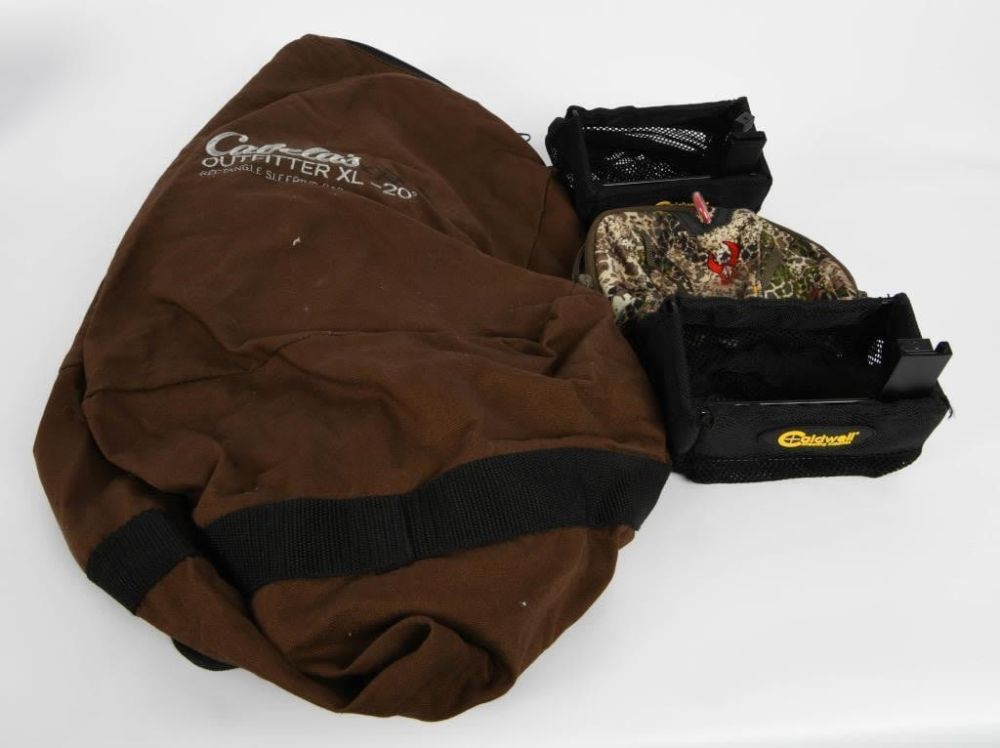 Lot 1343: Cabela's XL Duffle Bag, Caldwell & Badlands