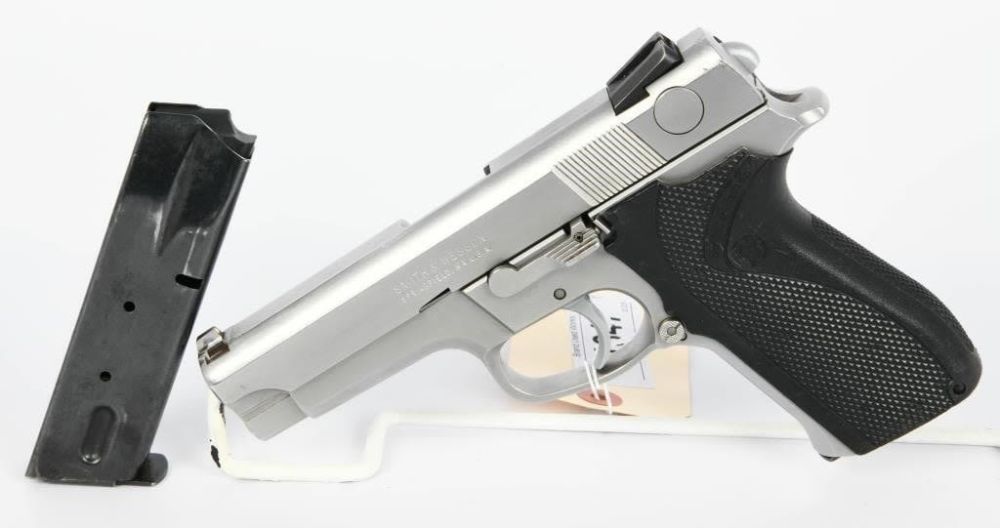 Lot 1347: Smith & Wesson 5946 Memphis PD 1st Edition Pistol