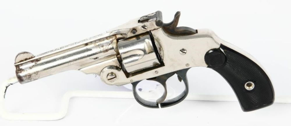 Lot 1359: Harrington & Richardson Top Break Revolver .32 Cal