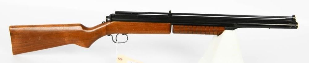 Lot 1484: Benjamin Franklin model 3100 BB Gun USA