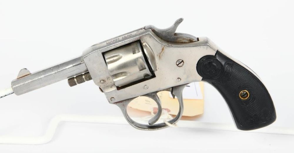 Lot 1539: Iver Johnson Double Action Model 1900 Revolver .32
