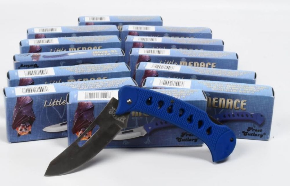 Lot 1589: 12 NIB Frost Cutlery Little Menace Folding Knives