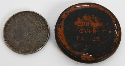 1921 Morgan Silver Dollar Dollar w/leather case. 1921 Morgan Silver Dollar Dollar with leather 