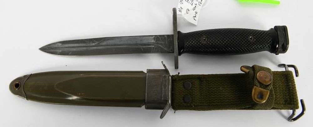 Lot 149: PWH U.S. M8A1 Scabbard & U.S. M7 Gen Cut Bayonet