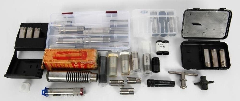 Lot 185: Choke Filled Lot- various Choke tubes w/Tools
