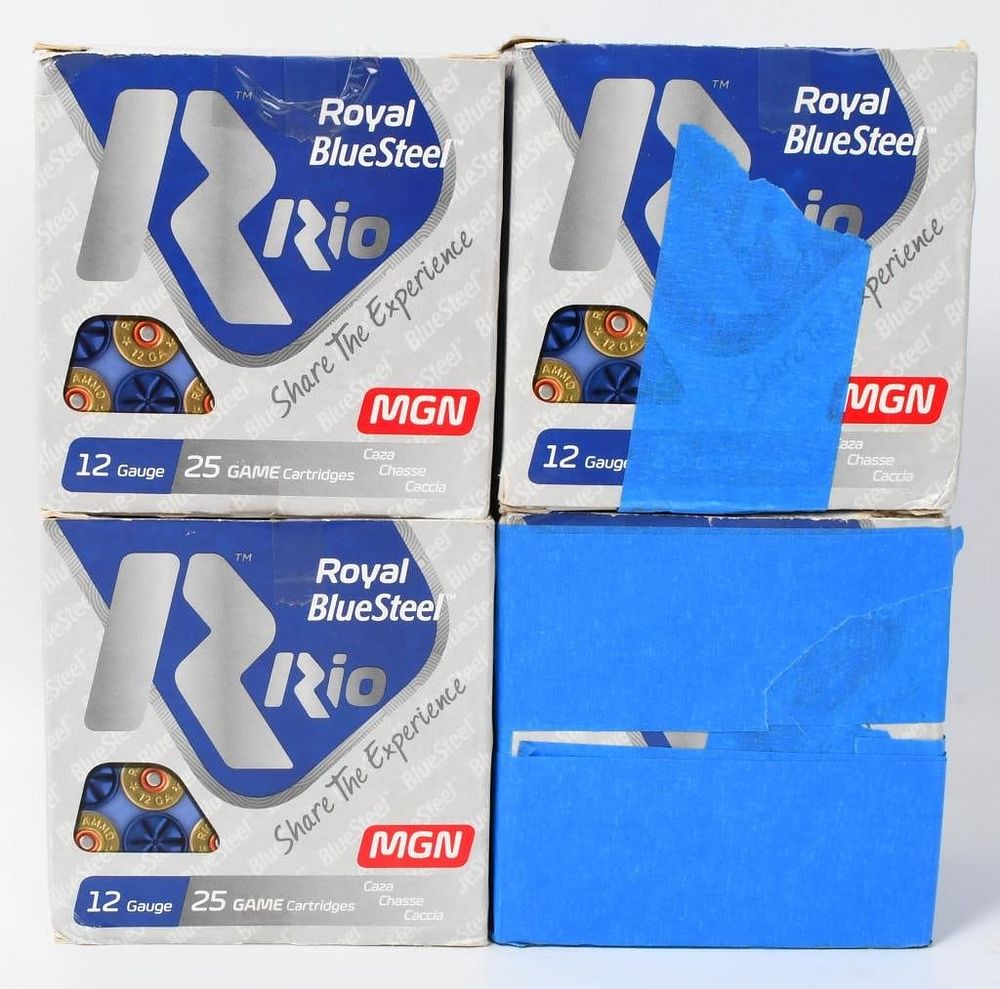 Lot 1075: 100 Rounds Of Royal Bluesteel 12 Ga Shotshells