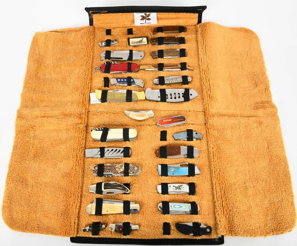 Lot 1142: 26 various Folding Pocket Knives in soft Dis