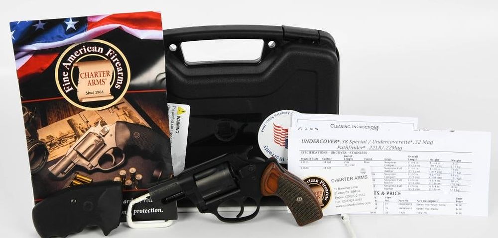 Lot 1332: Charter Arms Undercover Revolver .38 Special