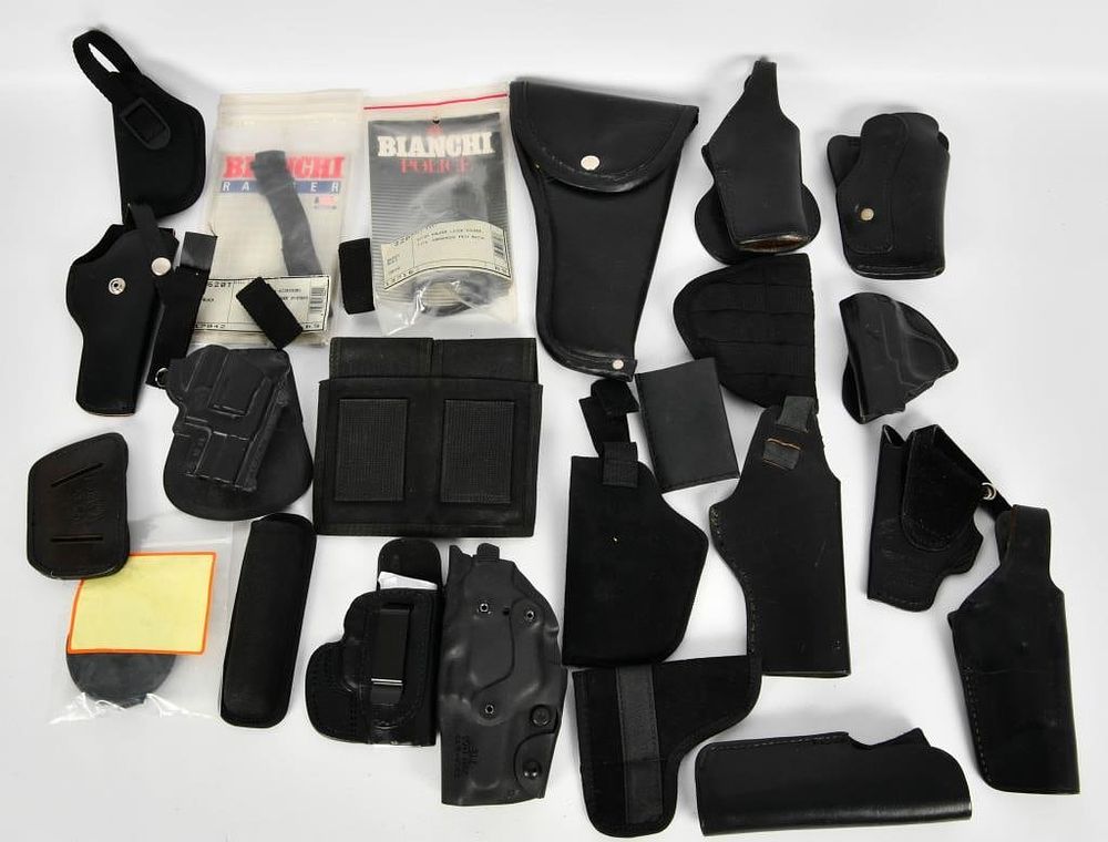 Lot 1340: Large Selection Of Various Size Holsters