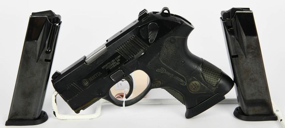 Lot 1356: Beretta PX4 Storm Compact Semi Auto Pistol .40 S&W