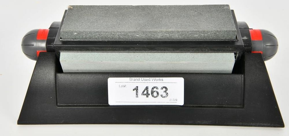 Lot 1463: Coarse TRI 3 Way Knife Sharpener