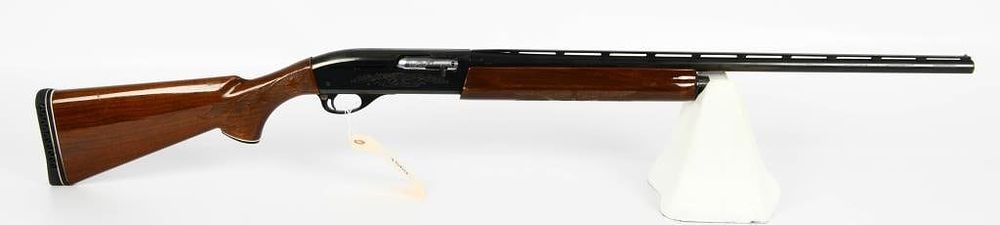 Lot 1569: Remington Model 1100 LT-20 Semi Auto Shotgun 20 Ga