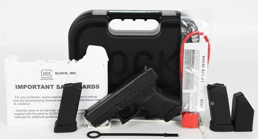 Lot 1584: Glock 30 Semi Auto Pistol .45 ACP