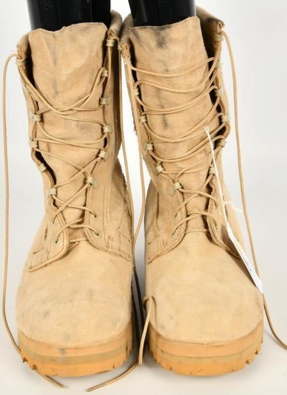 Lot 31: WELLCO Military Combat Desert Tan Boots sz 11R
