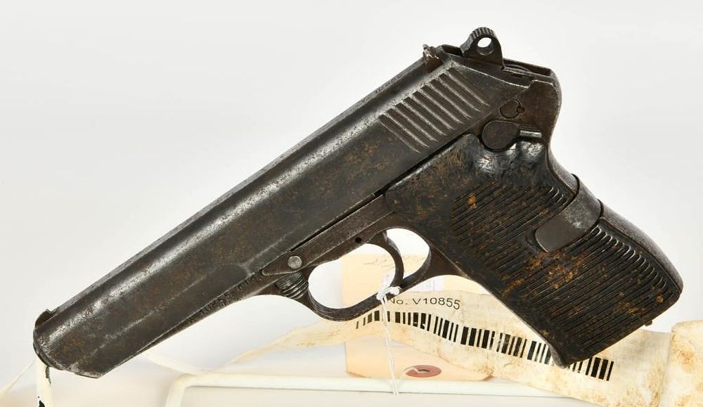 Lot 59: CZ vz 52 Ceska Zbrojovka vzor 52 Semi Auto Pistol