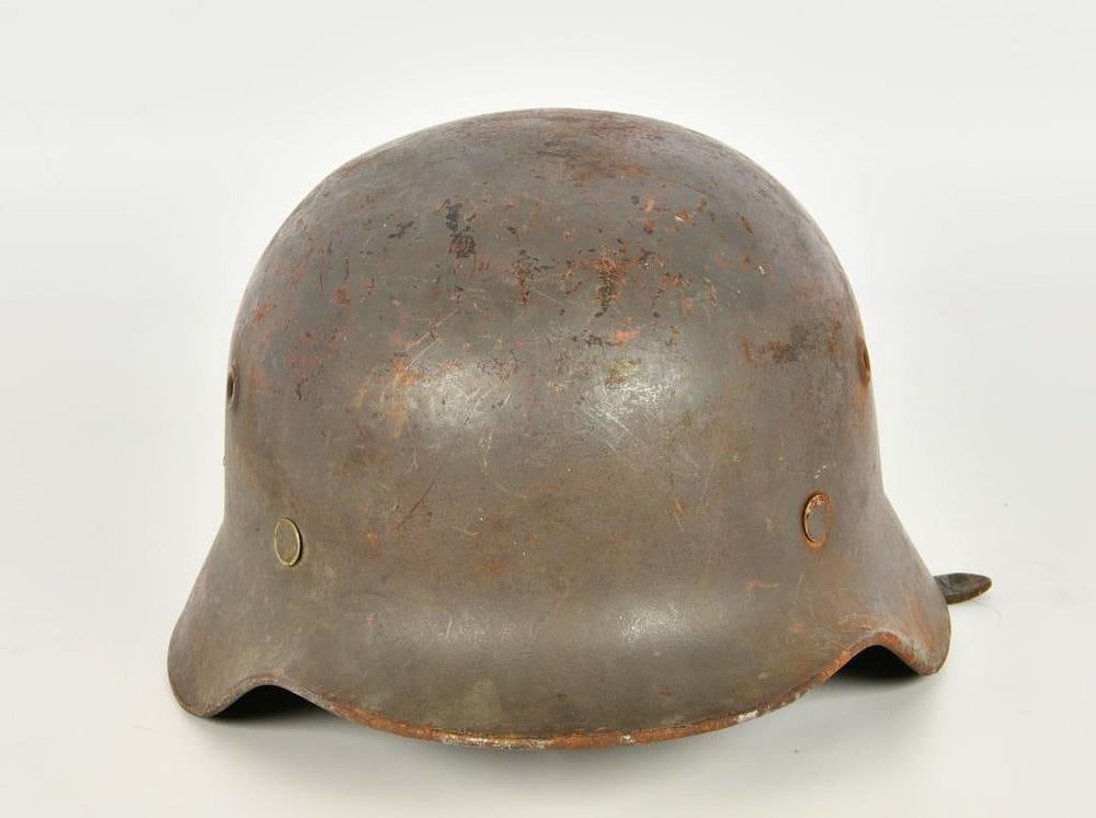 Lot 293: German WW II Stahlhelm Helmet M1935