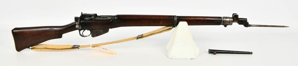 Lot 432: Lee Enfield No.4 MK I Military Rifle .303