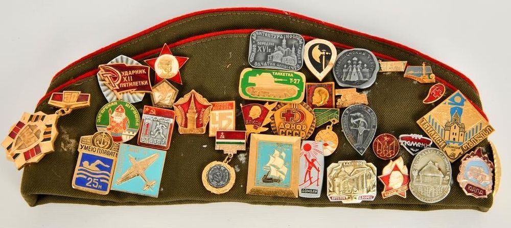 Lot 1184: Soviet Military Cap With Lots Of Various
