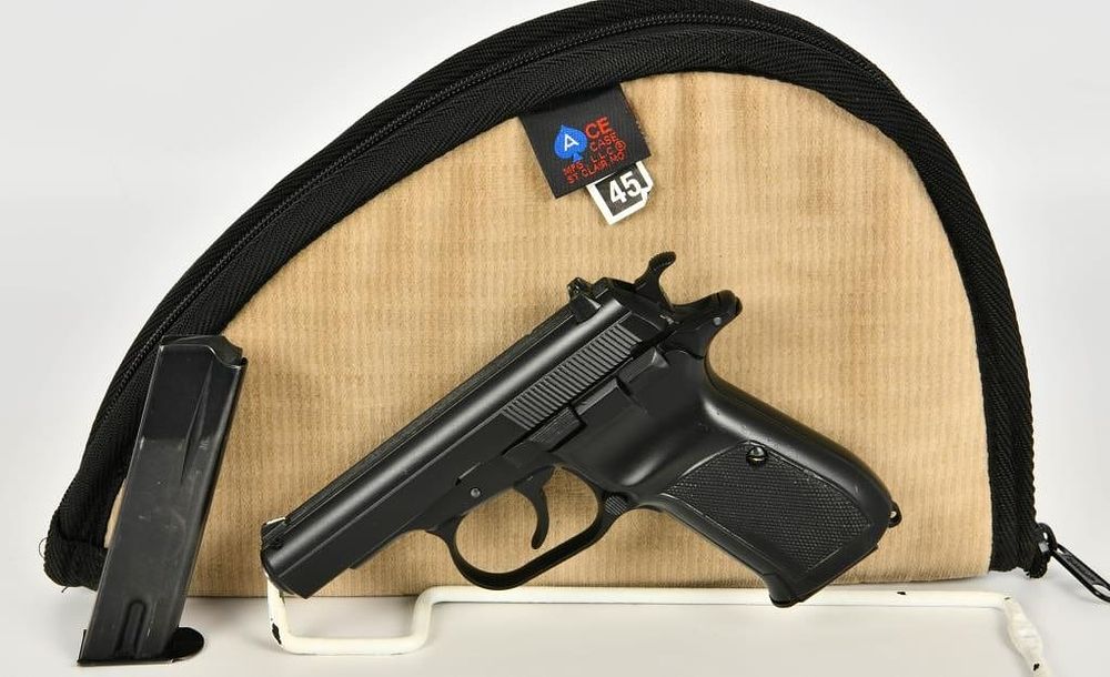 Lot 1224: Czech CZ 82 9x18 Makarov Semi Auto Pistol
