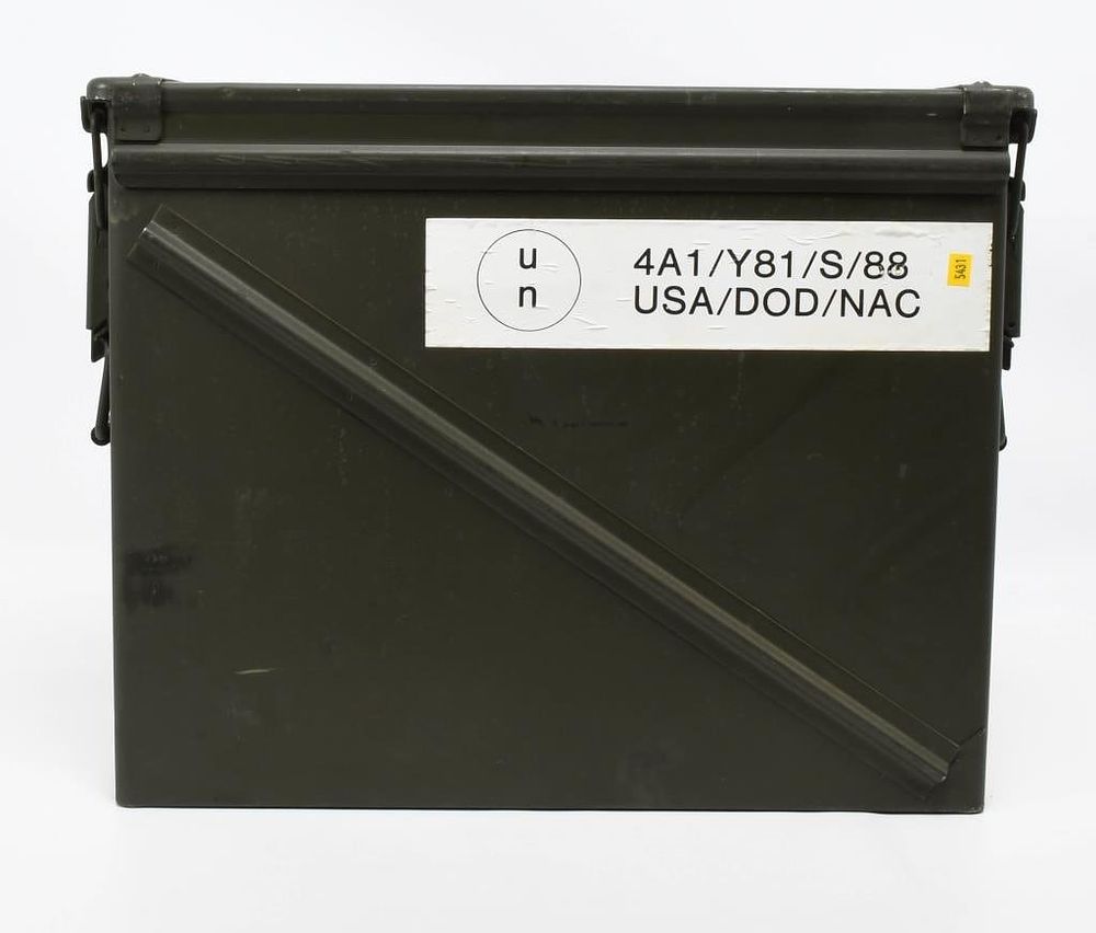 Lot 1325: US Military 20mm Munitions Container, Metal Can OD