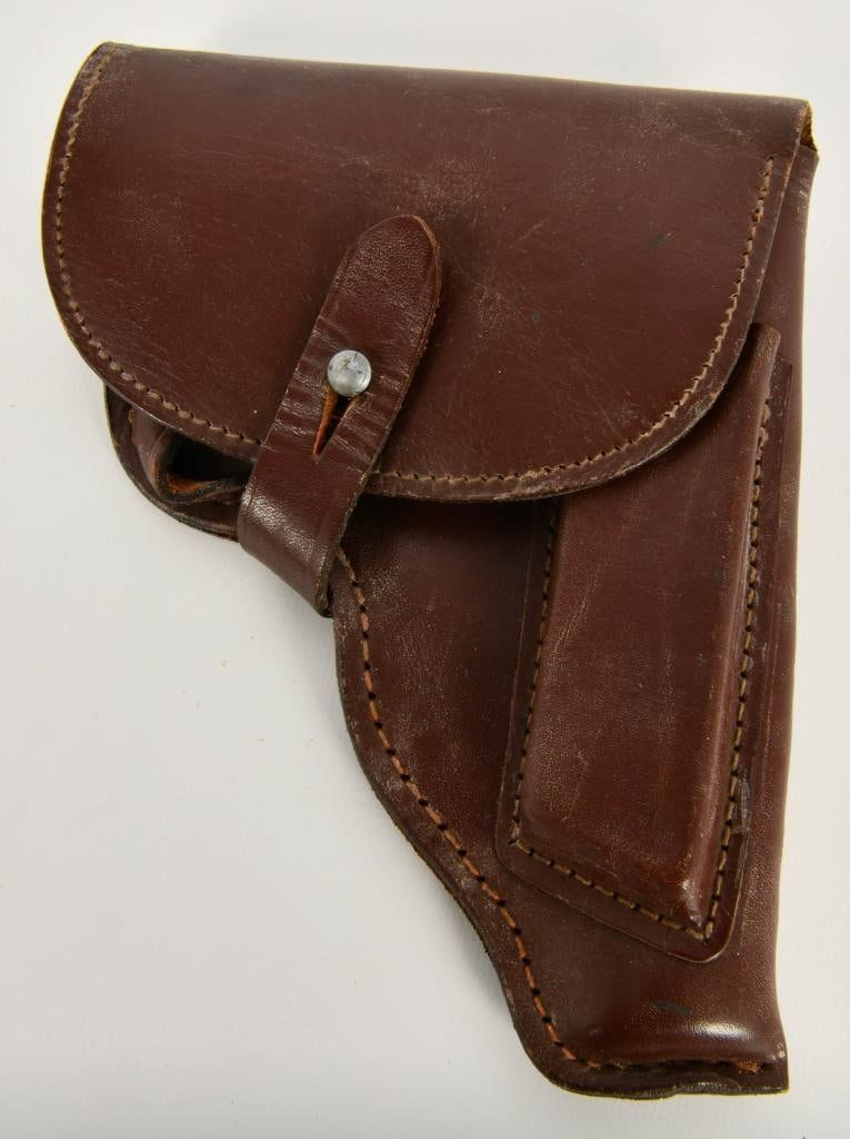Lot 1364: Vintage P-64 Leather Holster