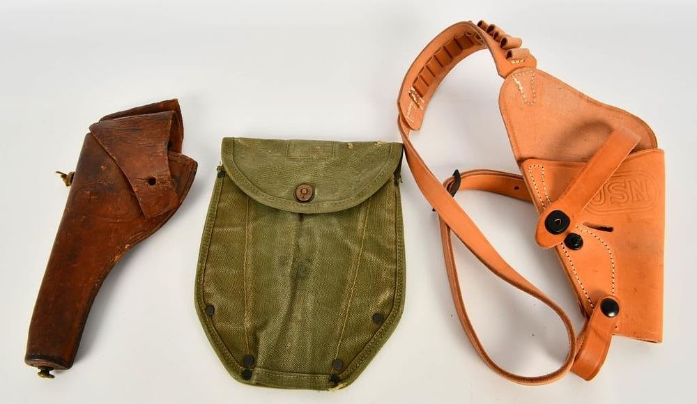 Lot 1424: 2 Leather Holsters & 1 Shovel Canvas Cover