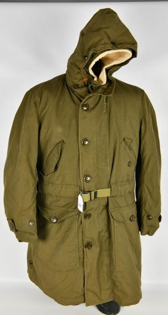Lot 1561: VTG USGI Parka Type Overcoat w/Pile Liner 50s LG