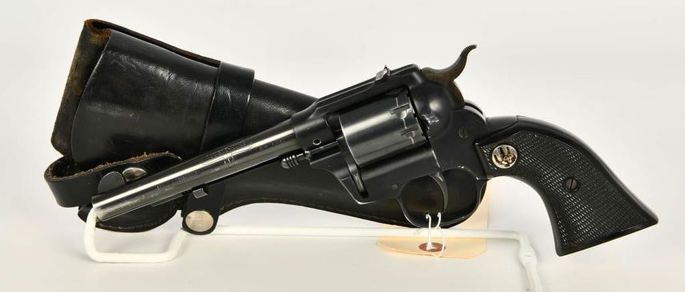 Lot 63: Hi Standard Double Nine W-104 .22 Revolver