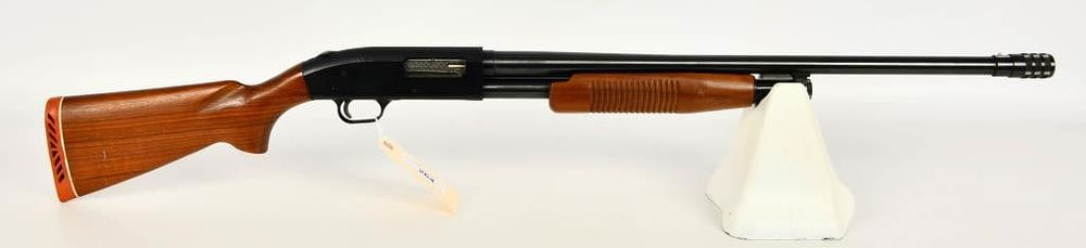 Lot 264: Westernfield Model M550A Pump Shotgun 12 Gauge