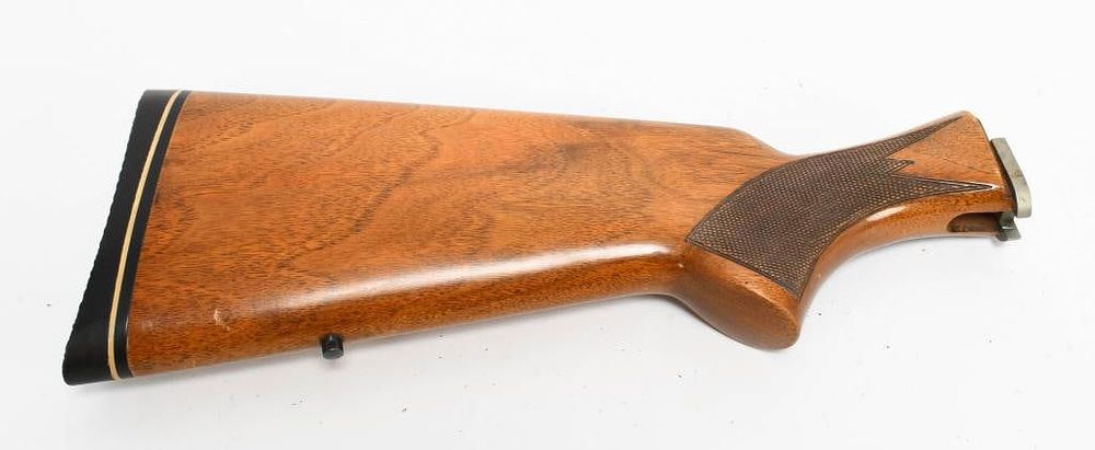 Lot 365: Browning BPS wood checkered Stock with rubber butt