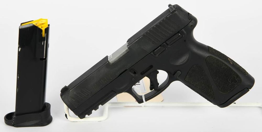 Lot 381: Taurus G3 Semi Auto Pistol 9MM