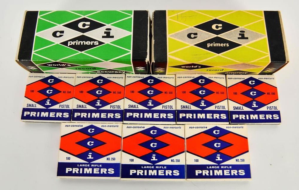 Lot 512: Various CCI Primers Lg Rifle & Small Pistol