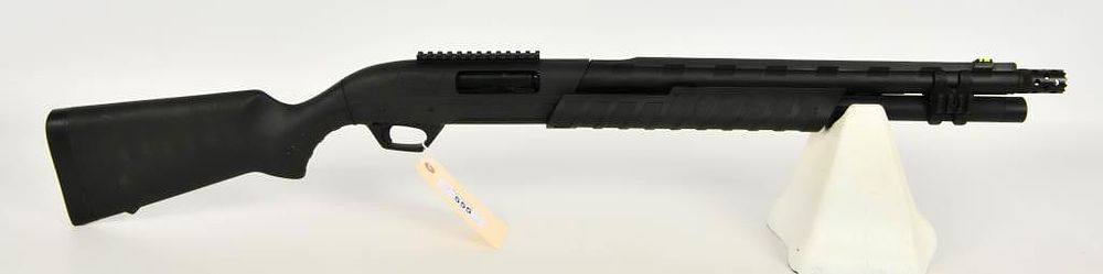 Lot 555: Remington M887 Nitro Mag Tactical Shotgun 12 Gauge