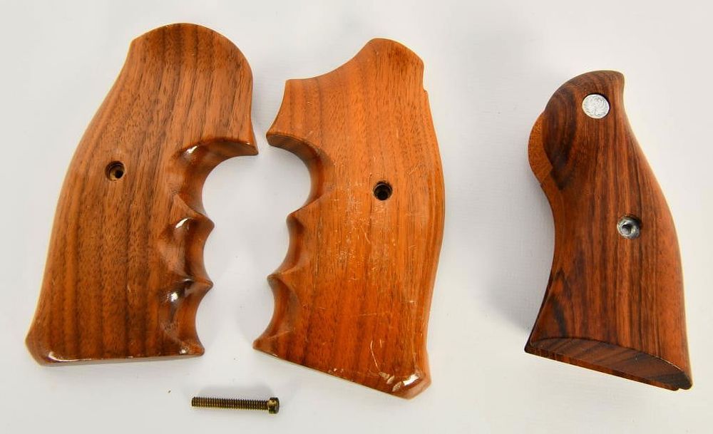 Lot 572: The original Mustang Grip, & Ruger Grip