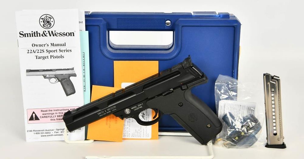 Lot 668: Smith & Wesson Model 22A-1 Semi Auto Target Pistol