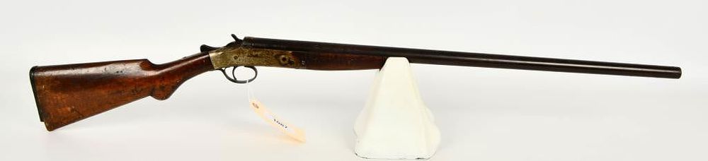 Lot 1087: Columbia Single Shot Shotgun 12 Gauge