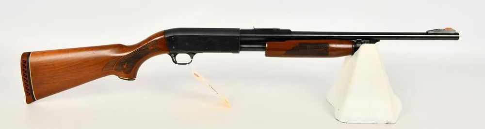 Lot 1089: Ithaca Featherlite Deerslayer Model 37 Shotgun 20