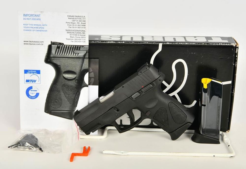 Lot 1092: Taurus PT-140 G2 Millennium .40 S&W Semi Auto