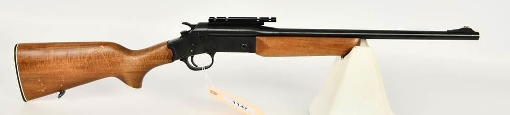 Lot 1147: Rossi S22 Single Shot Heavy Barrel Rifle .22