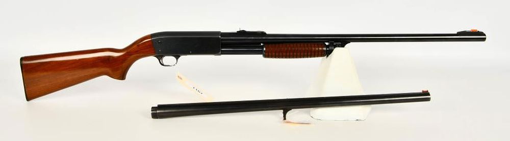 Lot 1167: Ithaca Model 37 Featherlight Deerslayer Shotgun 12