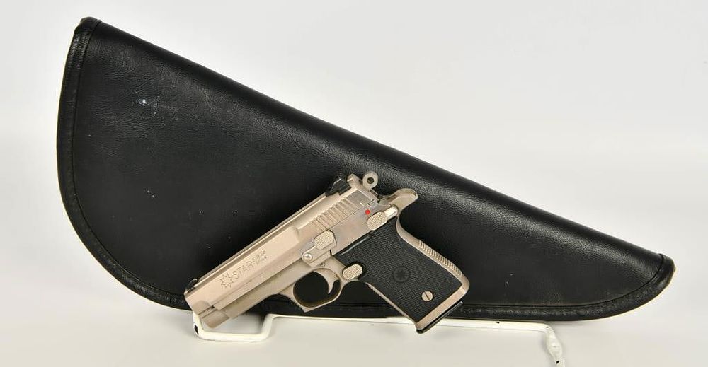 Lot 1170: Star Arms Firestar .40 Cal Semi Auto Pistol