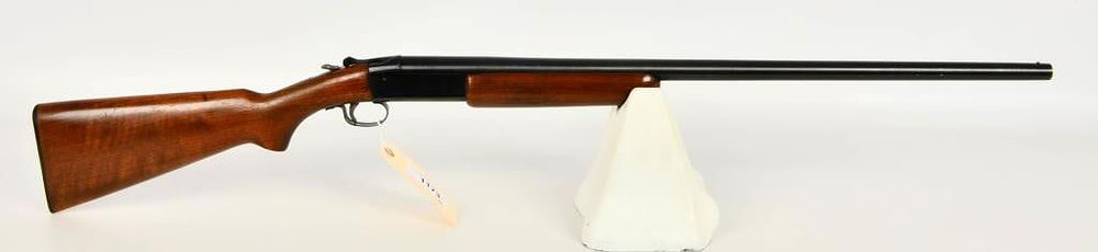 Lot 1173: Winchester Model 37 Single Shot Shotgun 16 Gauge