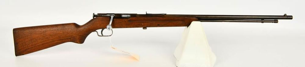 Lot 1315: Mossberg & Sons Bolt Action Rifle .22 LR