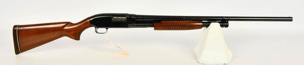 Lot 1401: Winchester Model 12 Pump Action Shotgun 12 Gauge