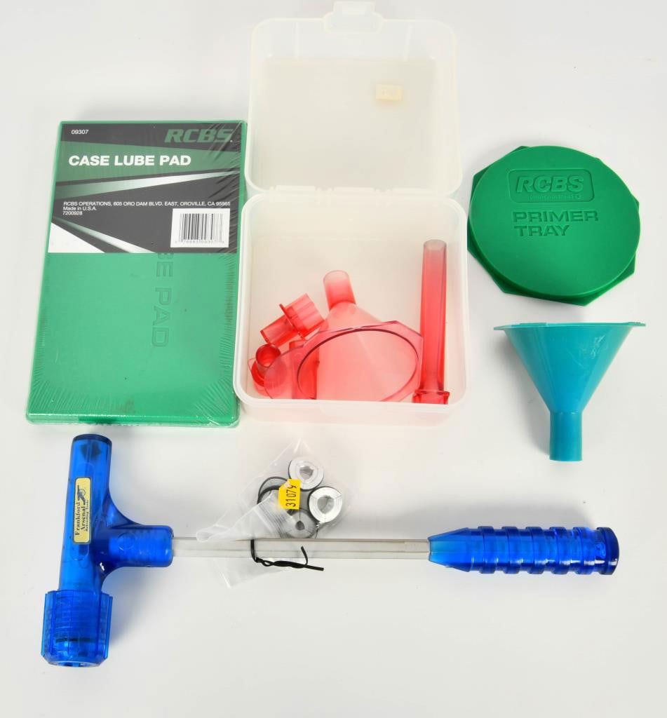 Lot 1421: Reloading accessory lot; RCBS pad, funnels, bullet