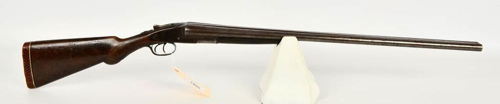 Lot 1495: L.C. Smith SXS Hammerless Shotgun 12 Gauge
