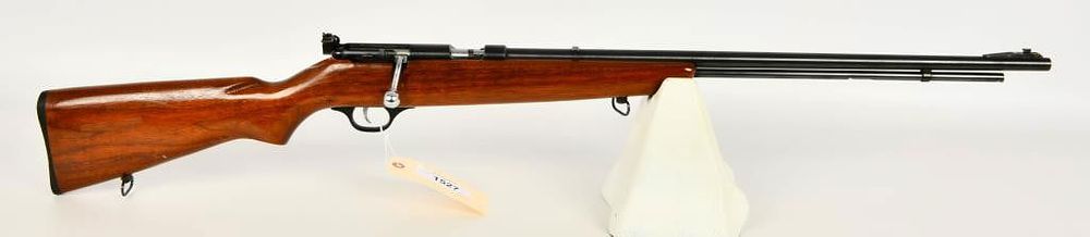 Lot 1527: Marlin Model 81-DL Bolt Action Rifle .22 LR