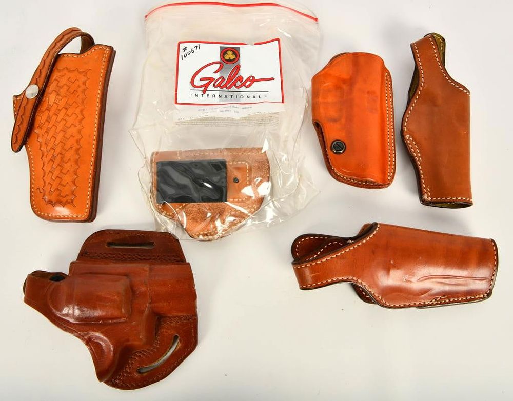 Lot 1623: Leather Holster lot - (5) various sizes as listed