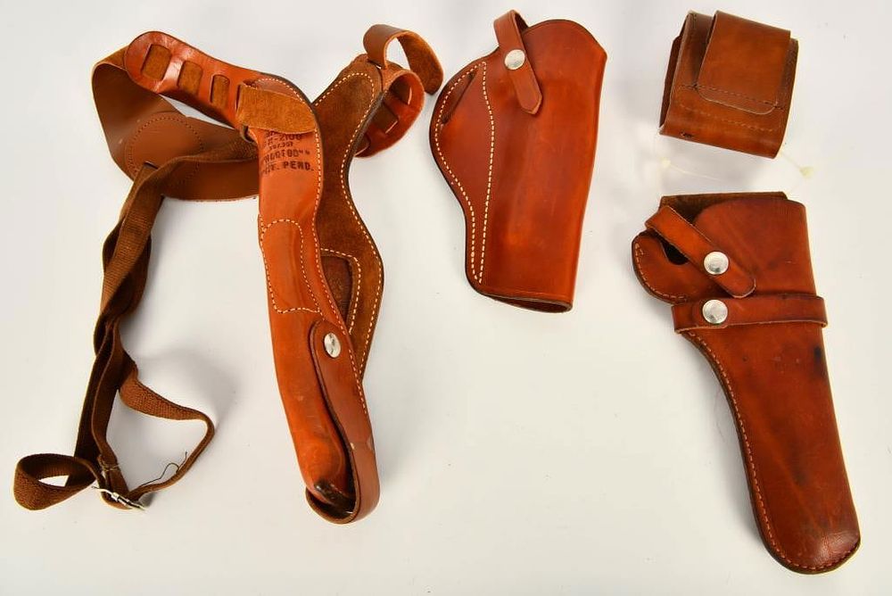 Lot 1692: Leather Holster Lot; Shoulder holster &
