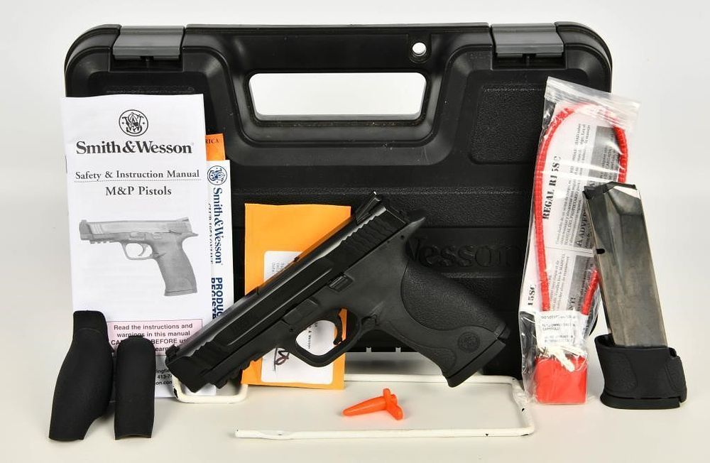 Lot 417: Smith & Wesson M&P 45 Stainless Semi Auto .45 ACP